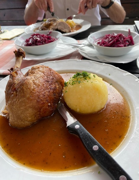 Knuspriger Entenbraten