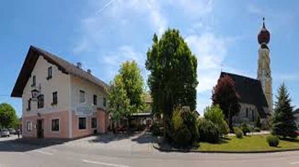   Einkehr ins Gasthaus Scharinger in Handenberg